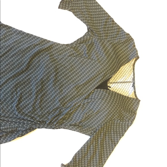 Pretty dress. - Picture 1 of 4